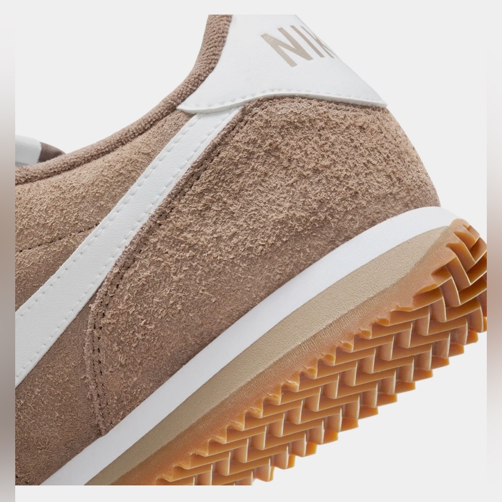 WMNS NIKE CLASSIC CORTEZ TAN BROWN VNTG KHAKI SUEDE MINK LEATHER WHITE GUM - Picture 7 of 10